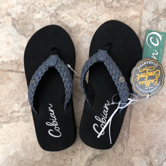Cobian Shoes - NWT Cobian braided flip flops